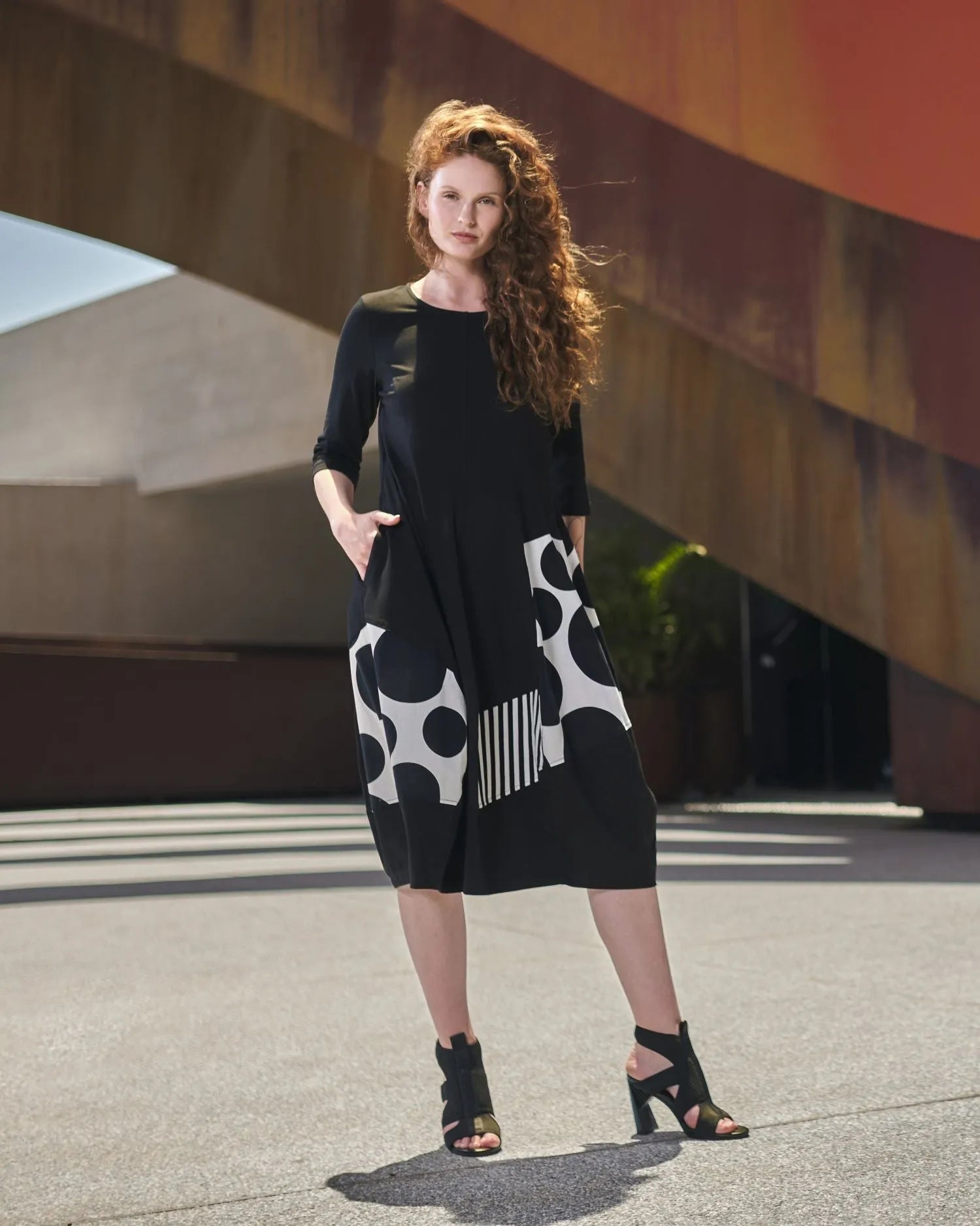 Urban Broadway Cocoon Dress, Mono